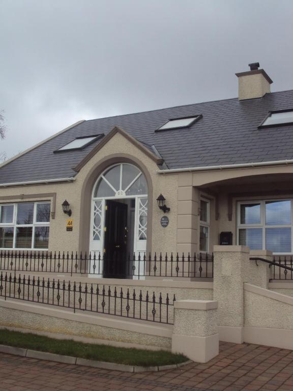 Causeway Lodge Bushmills Exterior photo